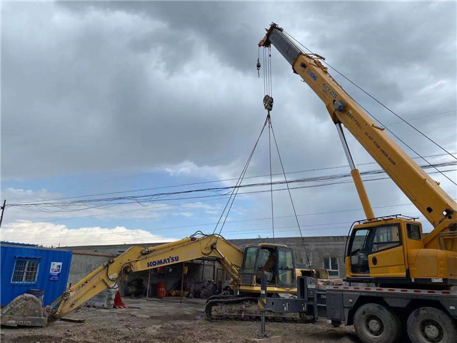 滨州市25吨吊车的工作半径是多少？