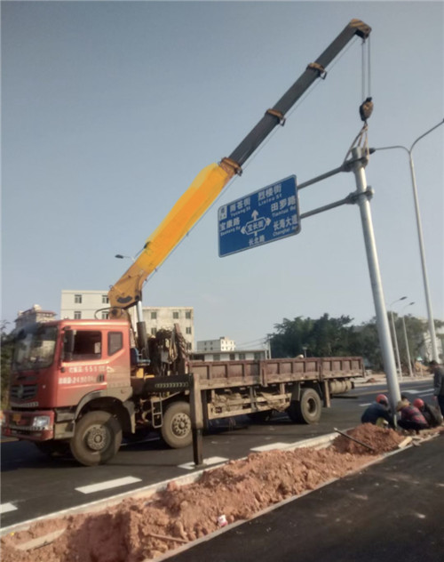 滨州市设备吊装租赁吊车要用多大吊车
