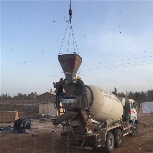 滨州市“精准瞄准”—— 吊车的 “定位导航” 技术